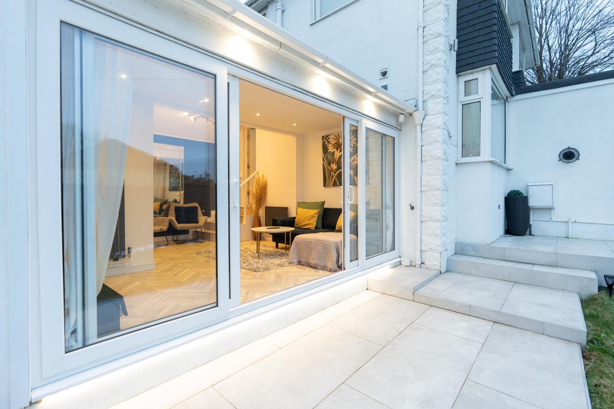 Vila Estwood - Gated House Southampton Exteriér fotografie